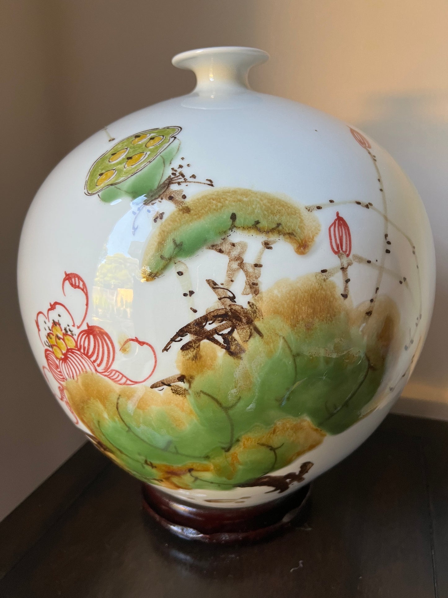 Chinese Style Ceramic Decorative Vase