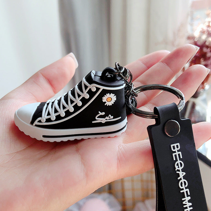 Creative small daisy sneaker keychain charm