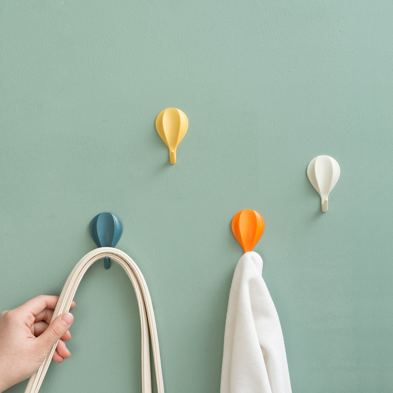 Creative hot air balloon hooks