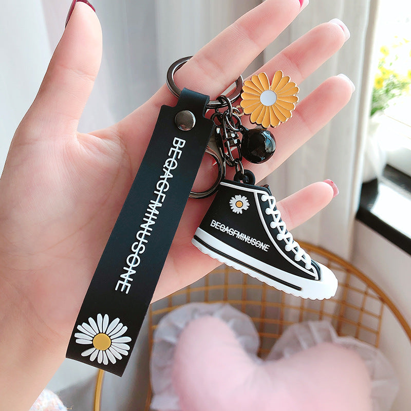 Creative small daisy sneaker keychain charm