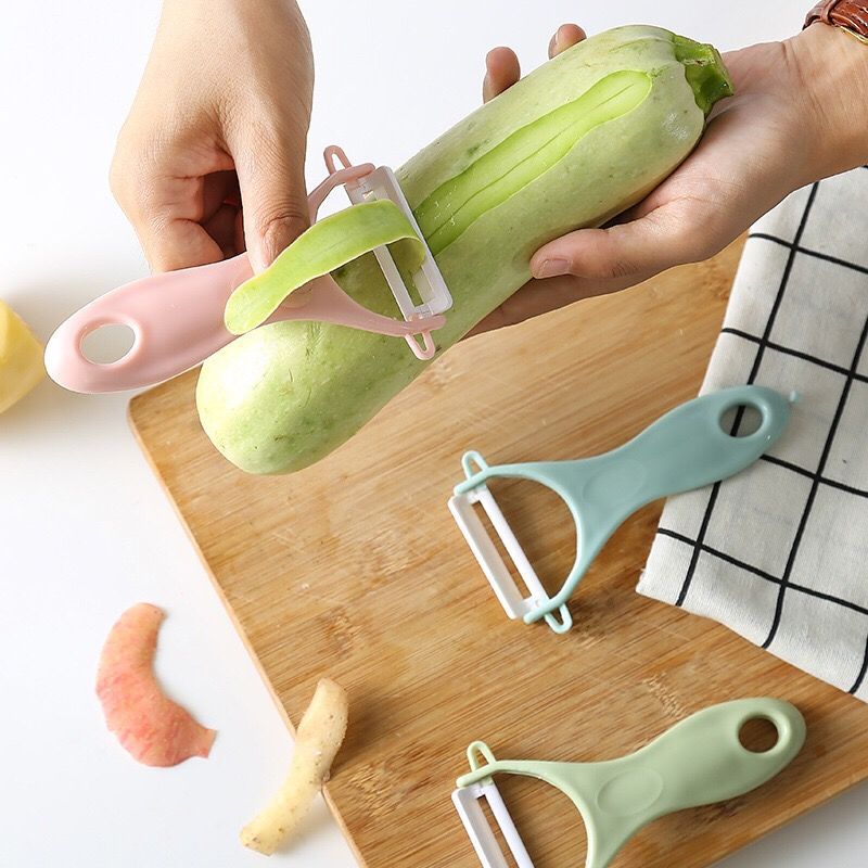 Kitchen Gadget Ceramic Peeler (Set of 3 colours)