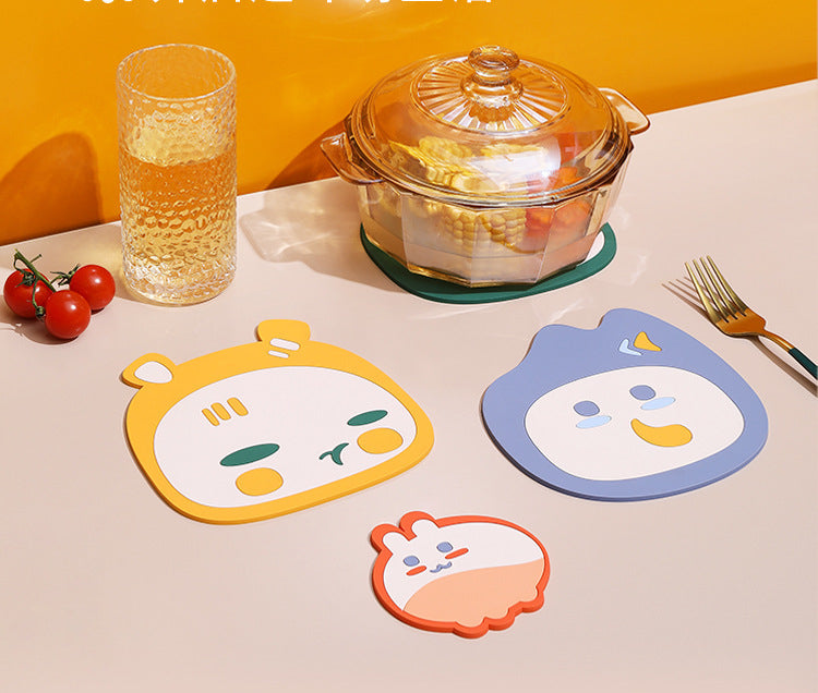 Hipster cartoon PVC silicone anti-scald table mat set (large 1 small 1 / set)