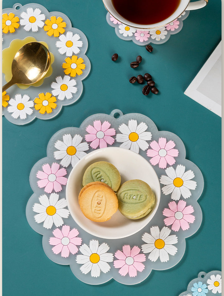 Little Daisy Silicone Insulated Placemats (Set of 3)