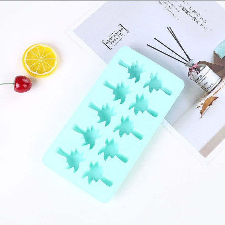 Cute shape silicone ice compartment