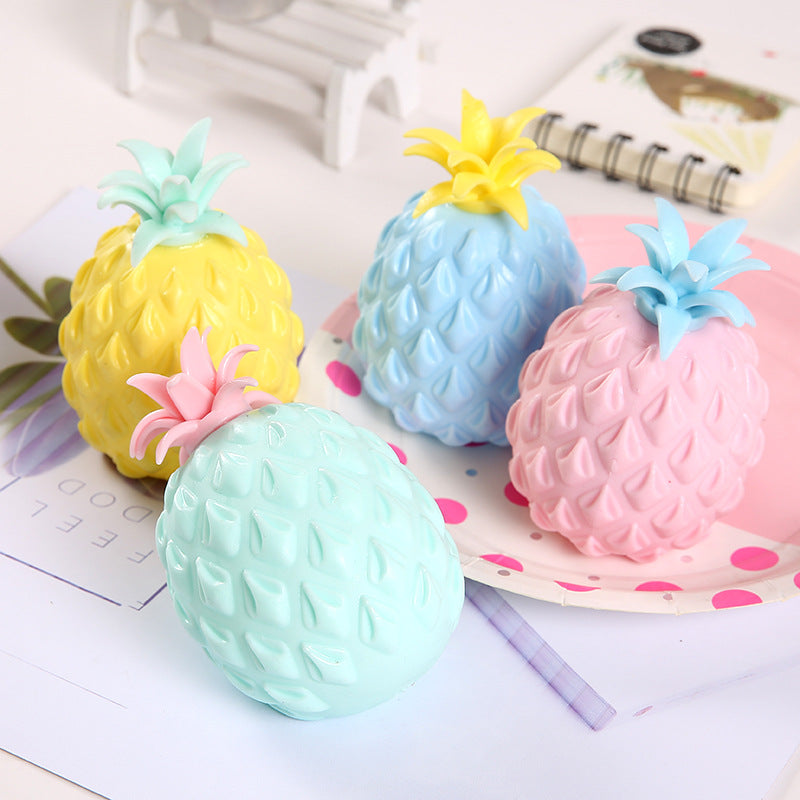 Wacky relief pineapple squeeze ball (color random)