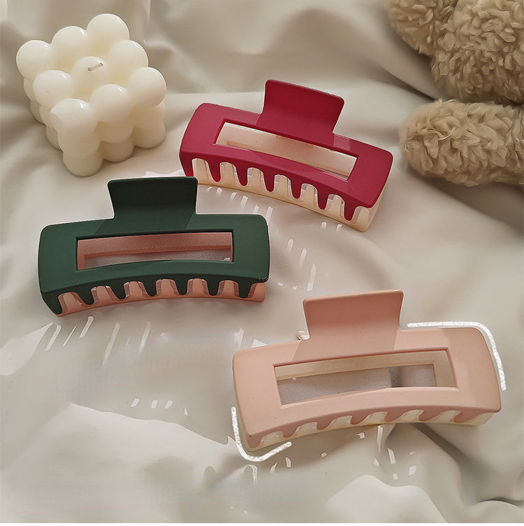 Simple clashing color frosted ladies grab hair clip