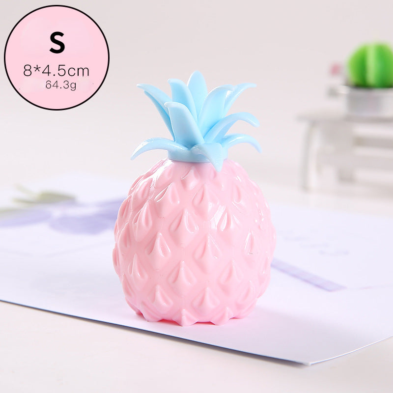 Wacky relief pineapple squeeze ball (color random)