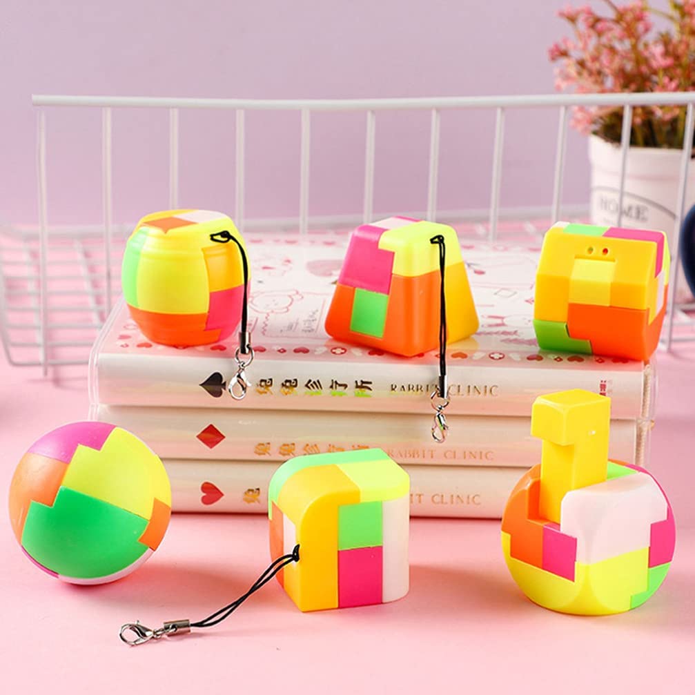 6pcs Assembled Keychains Building Block Toys Creative Intellectual Toys ( Colorful )