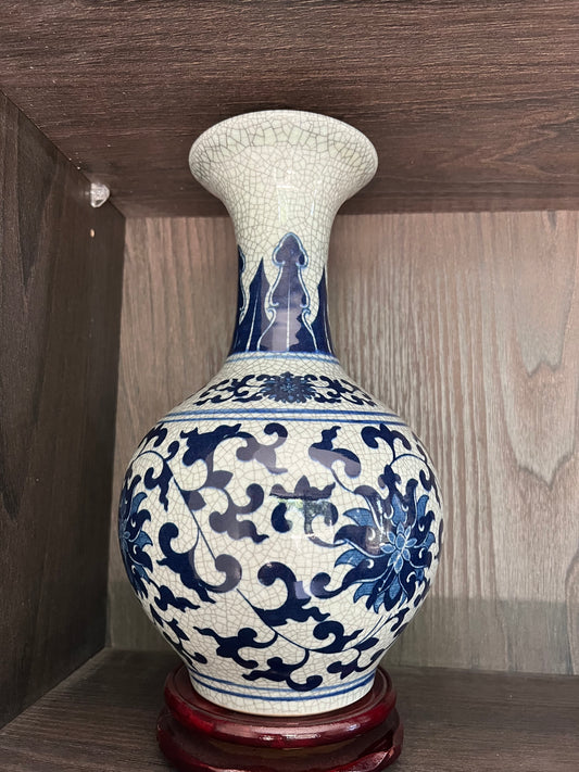 Chinese Style Ceramic Decorative Vase