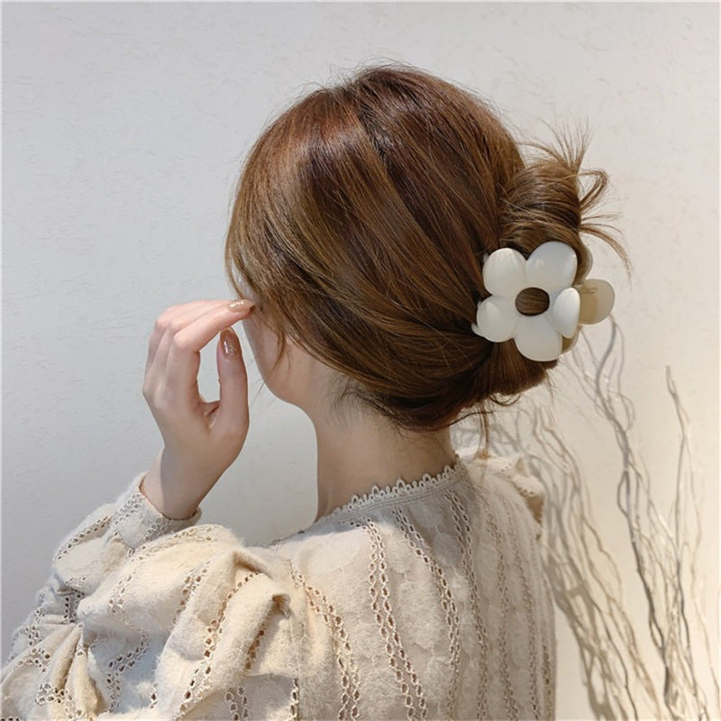 Acrylic flower hair clip