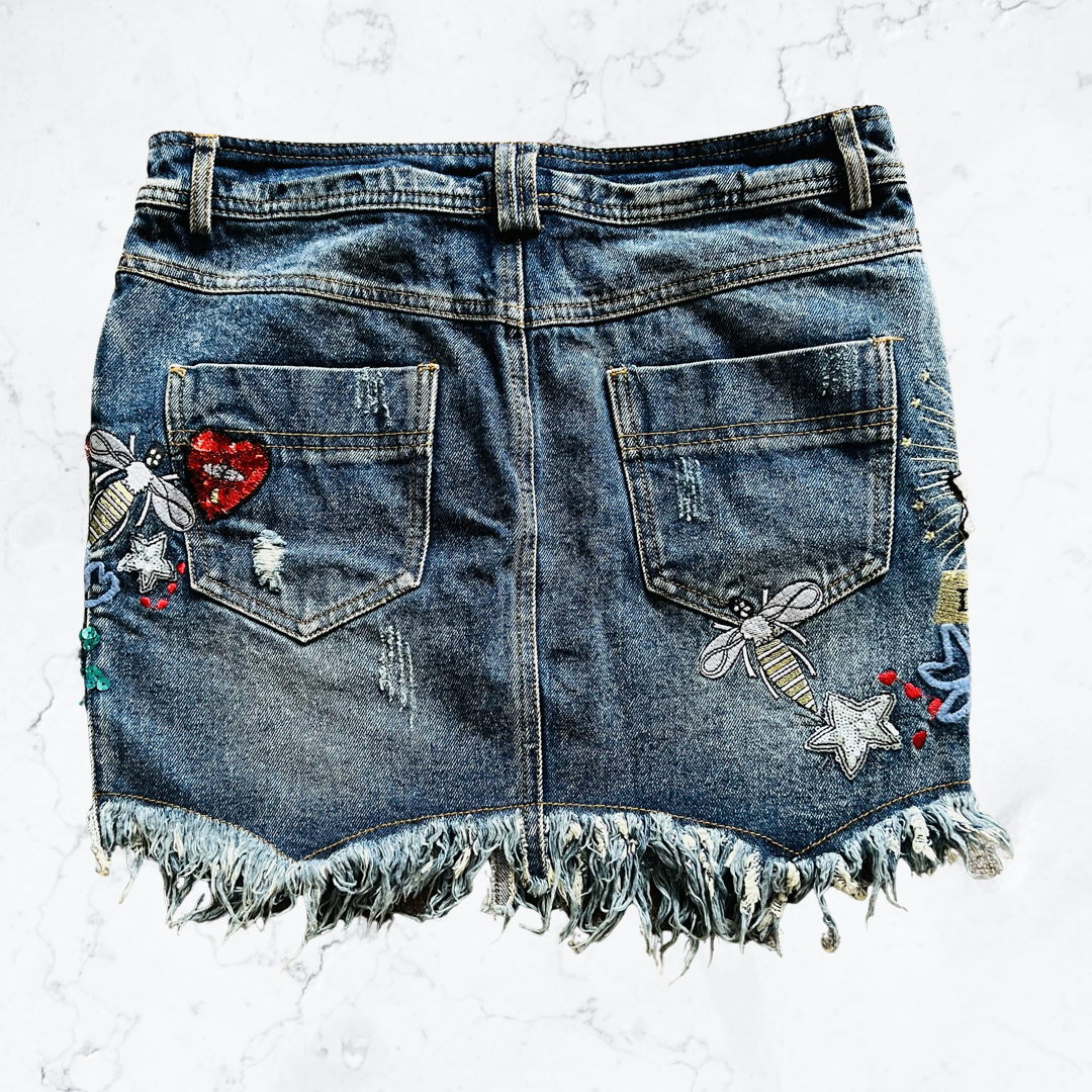 Embroidered tassel fashion denim shorts